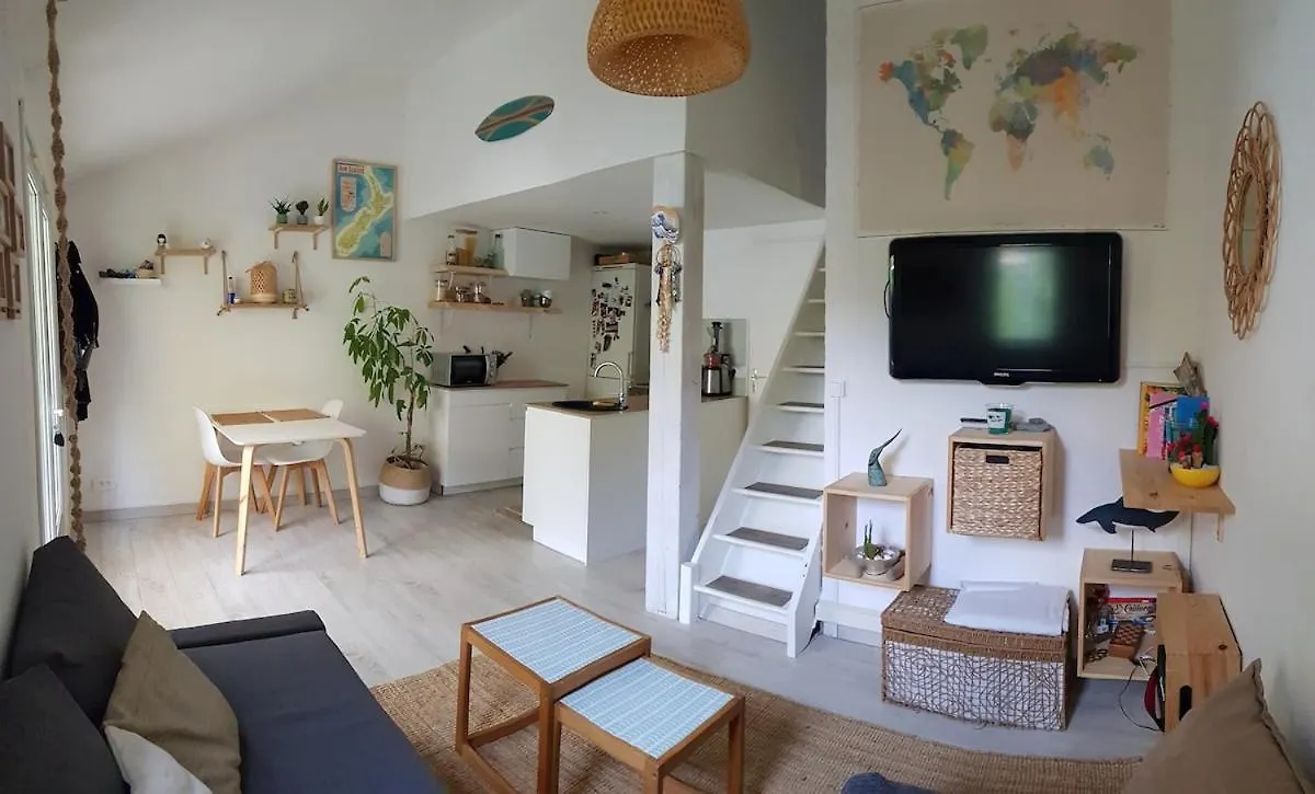 Maisonnette En Provence Eyguieres France