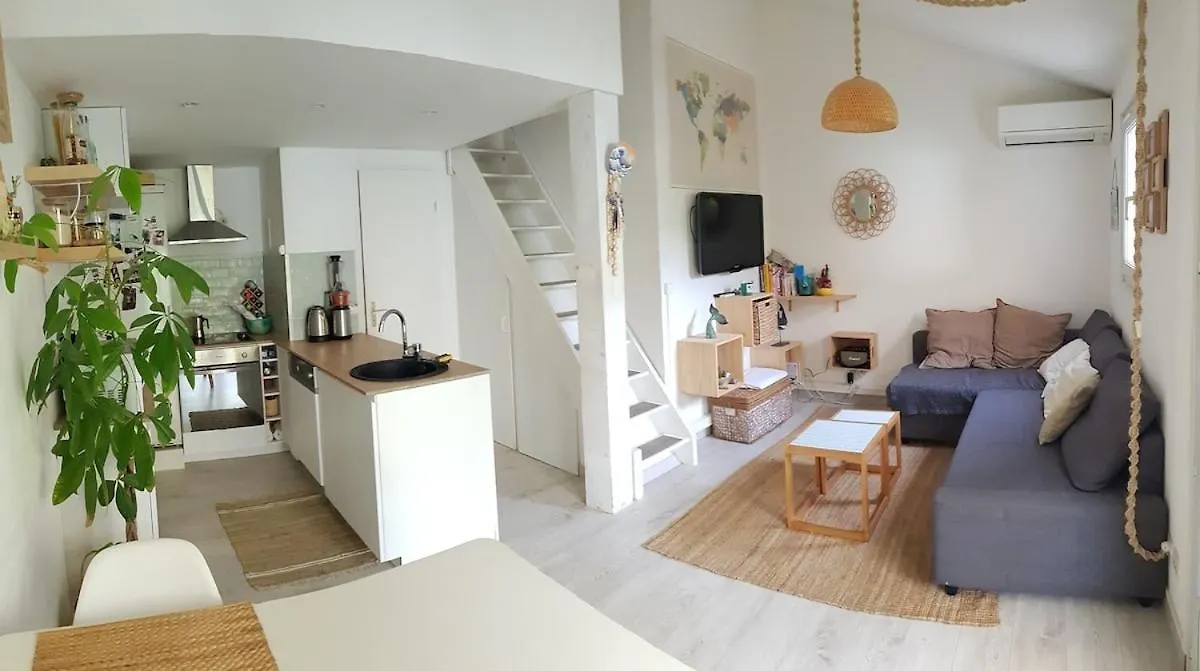 Apartment Maisonnette En Provence Eyguieres France